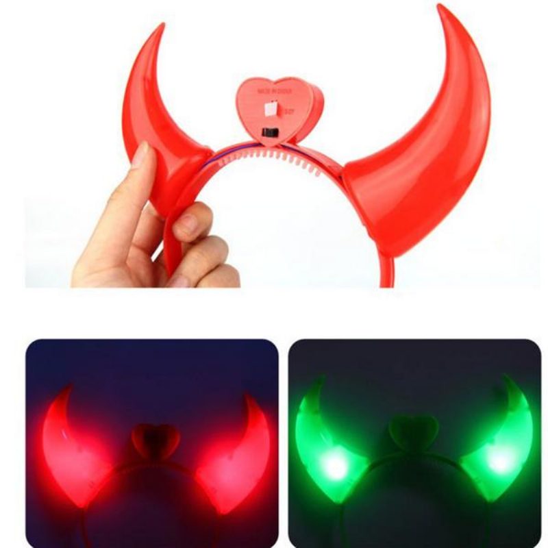 Halloween Jelmezek Devil Horns Led Zseblámpa Színes Esküvői Party Dekorációs Kellékek